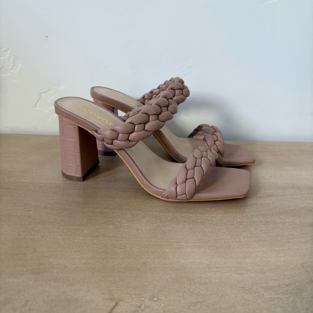 Levar Heels